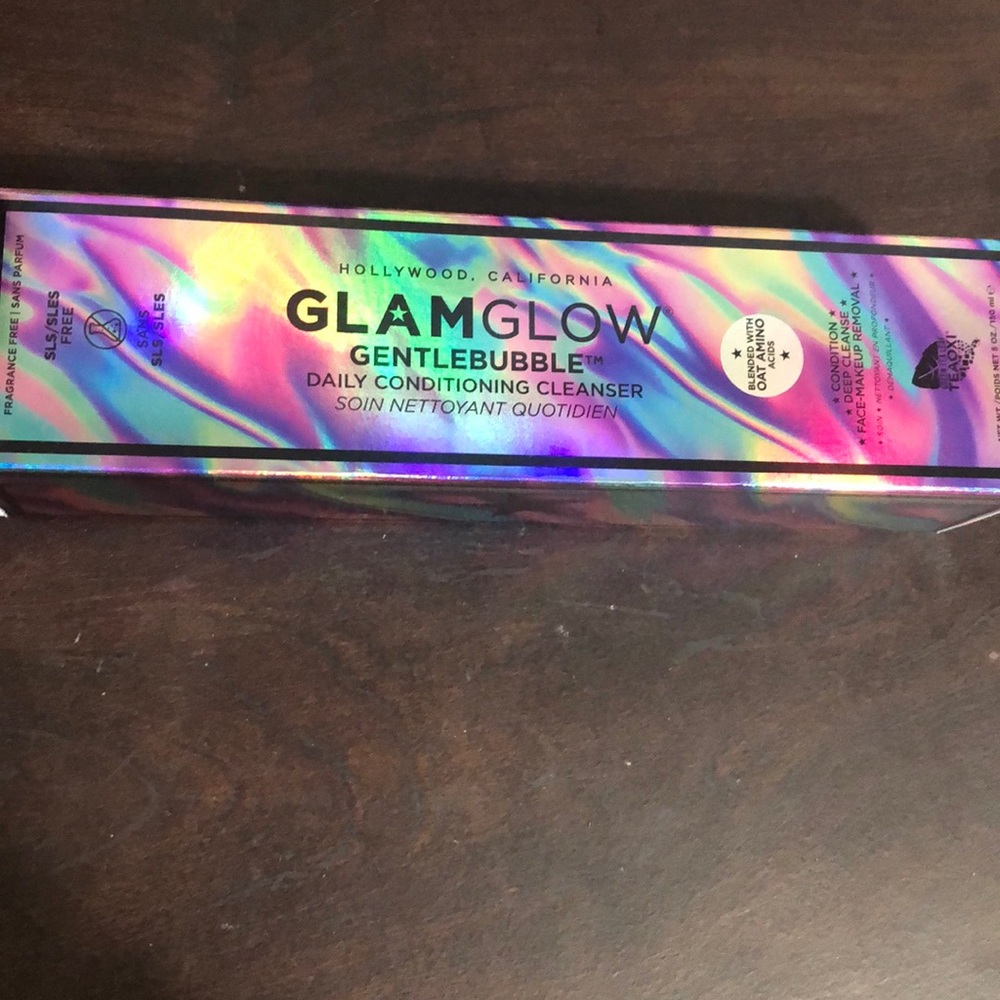 Glamglow gentle bubble face cleanser